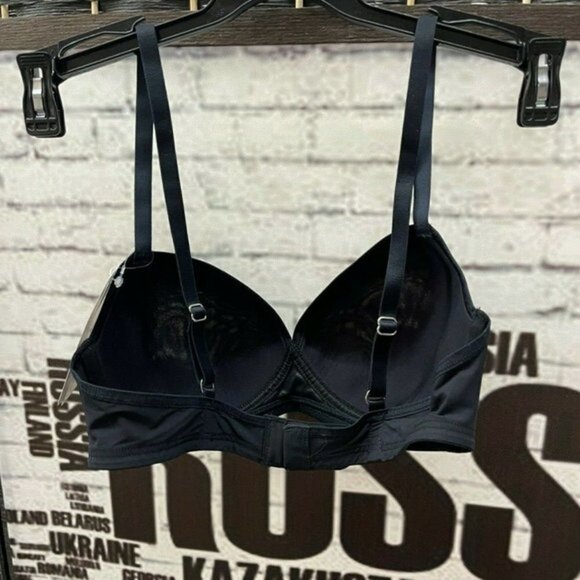 Hanro 32B Black Smooth Illusion Spacer Cup Bra - Picture 4 of 5